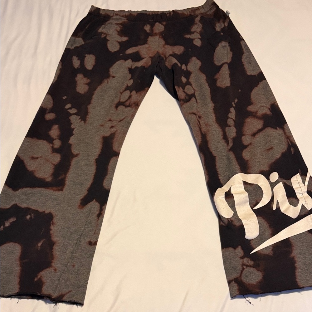 PINK Victoria's Secret Brown and Charcoal Tie-Dye Lounge Pants